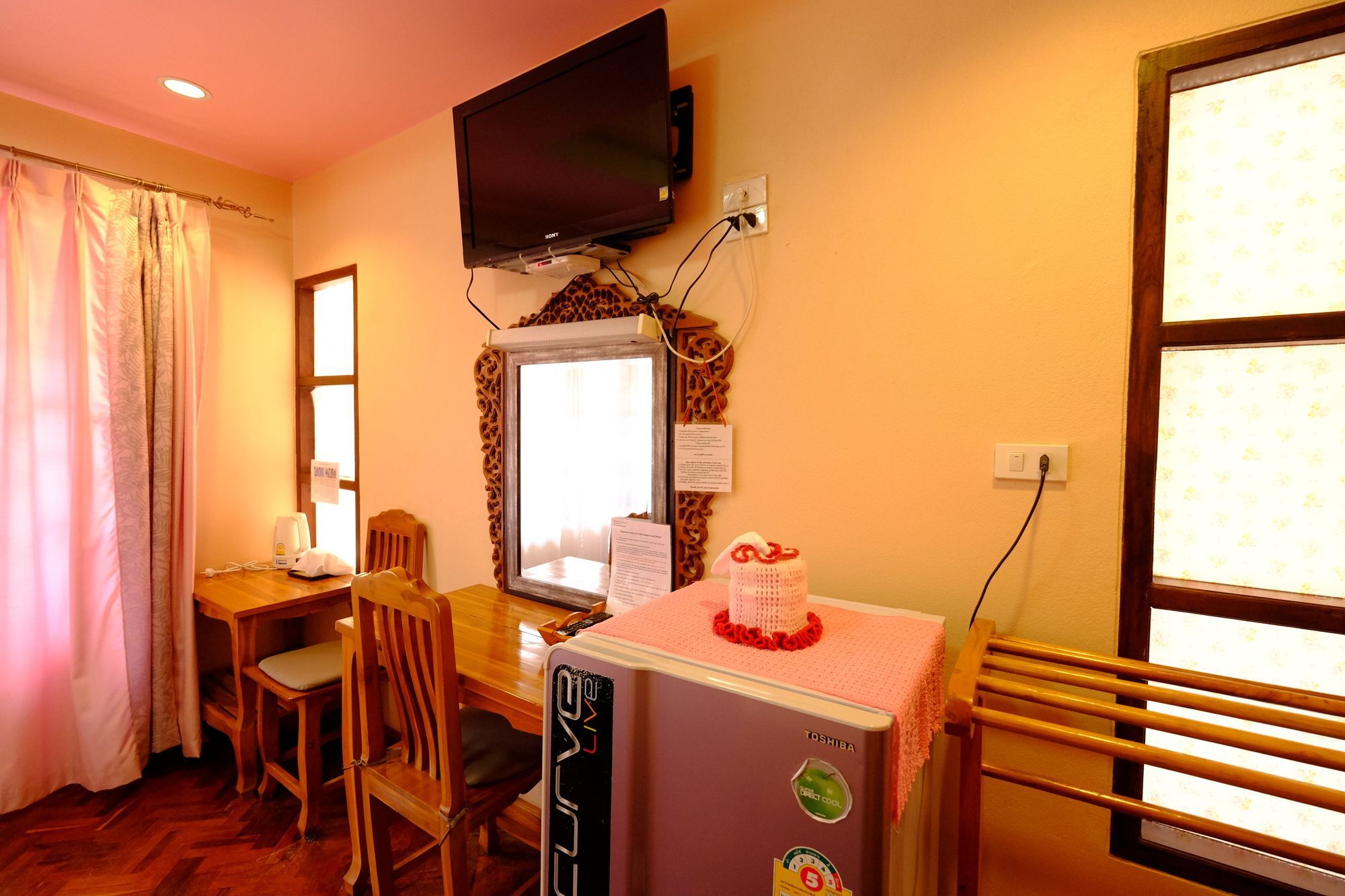 Chok-Wasana Guest House Mae Sariang Esterno foto