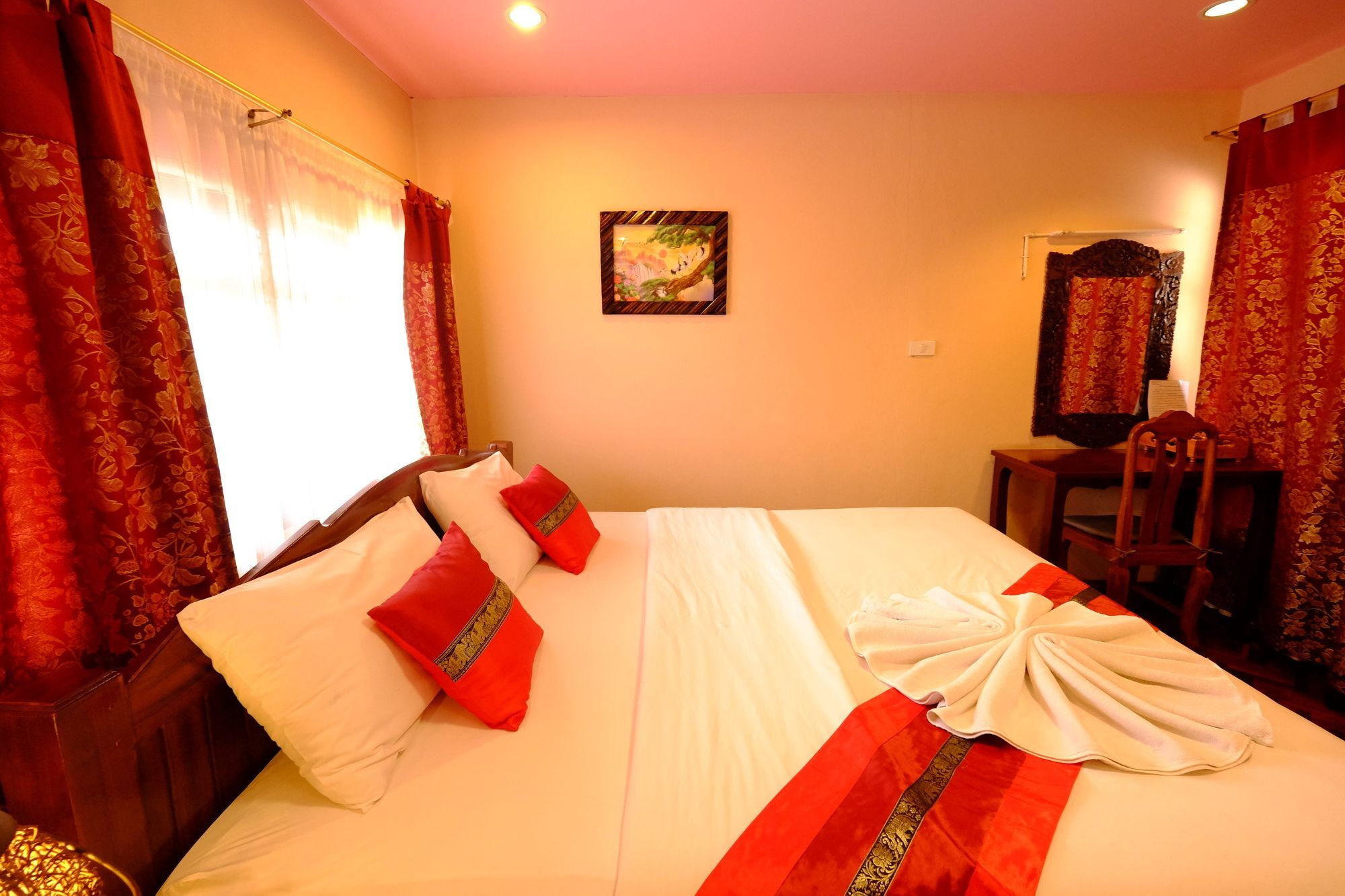 Chok-Wasana Guest House Mae Sariang Esterno foto