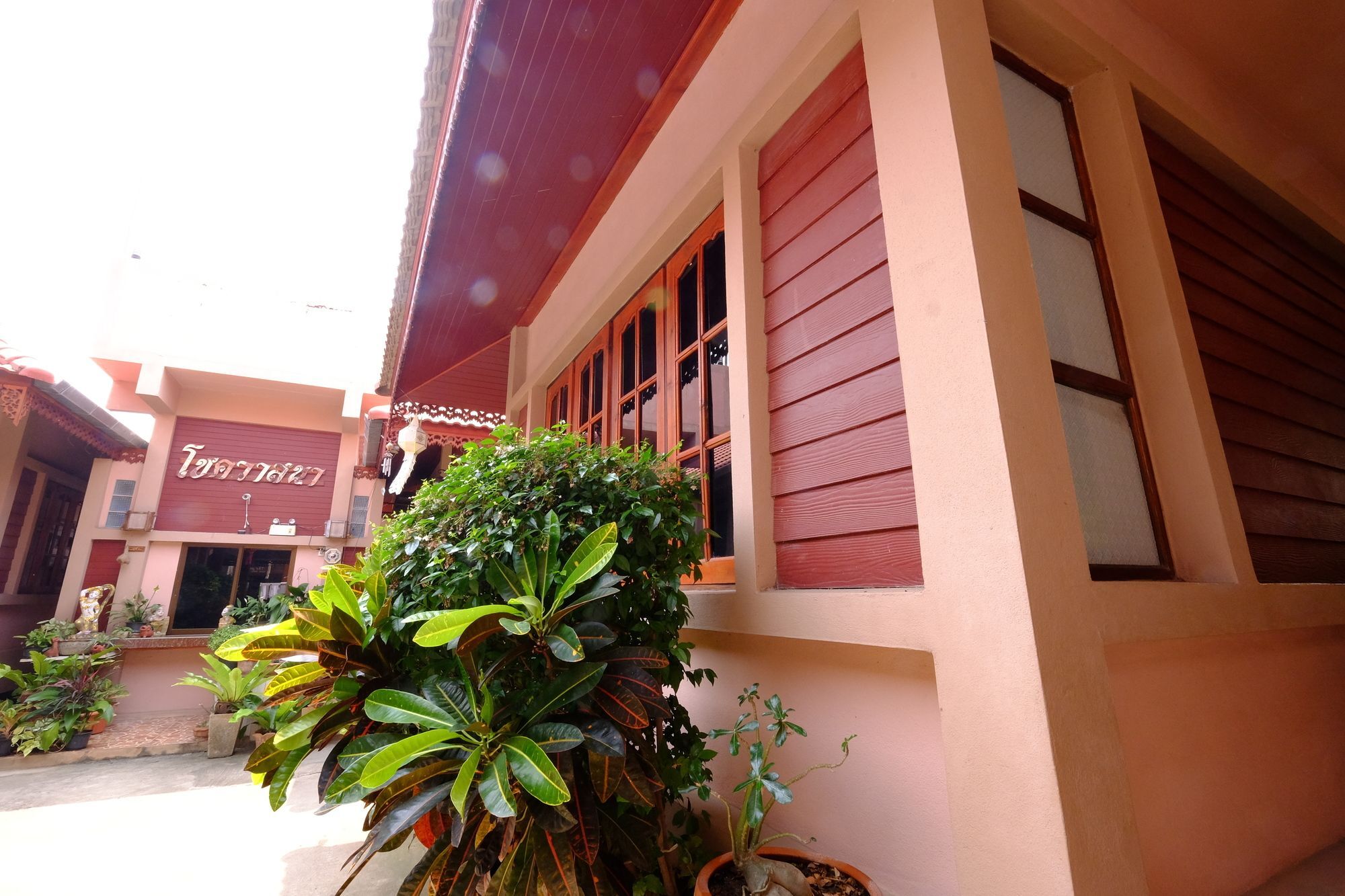 Chok-Wasana Guest House Mae Sariang Esterno foto