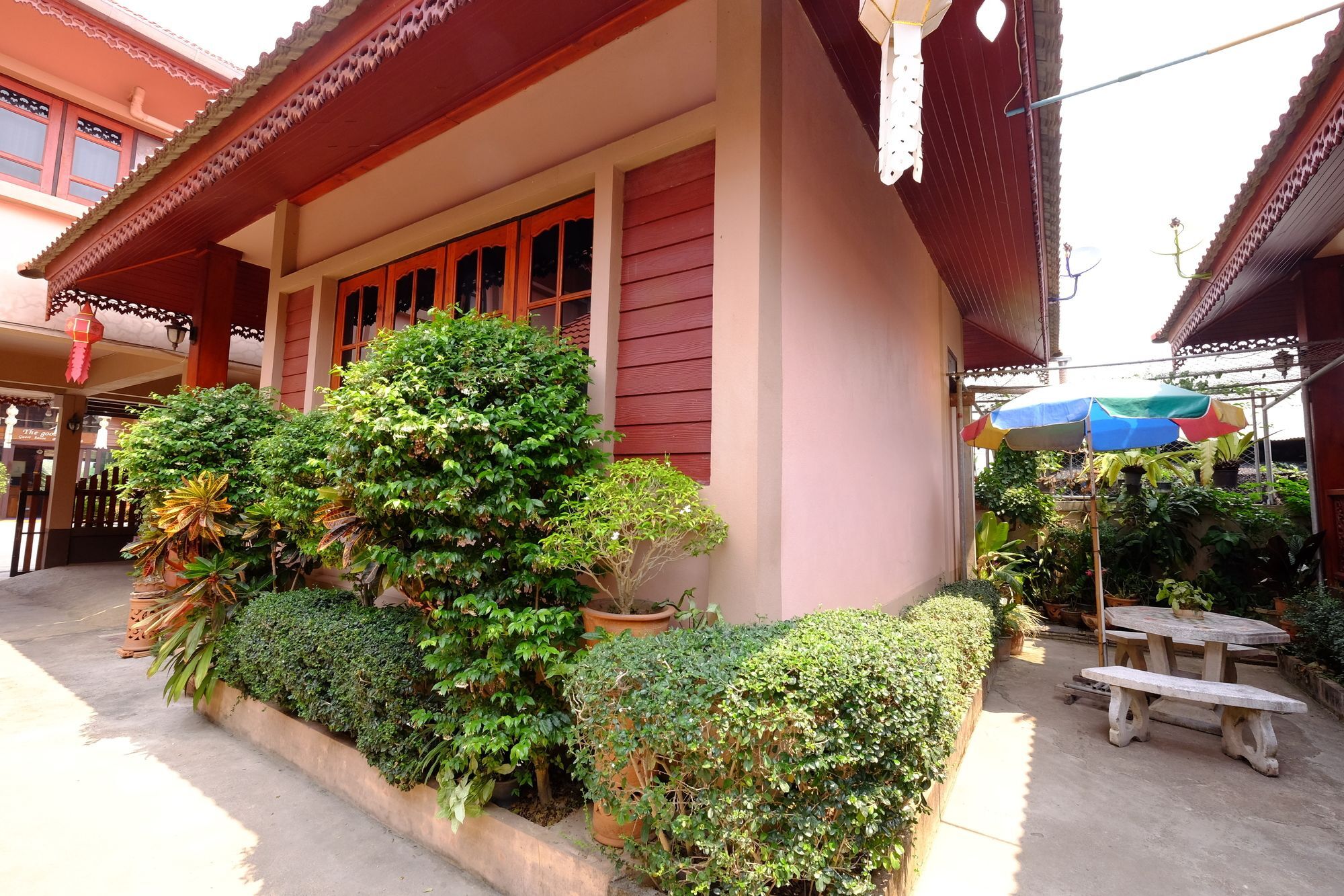 Chok-Wasana Guest House Mae Sariang Esterno foto
